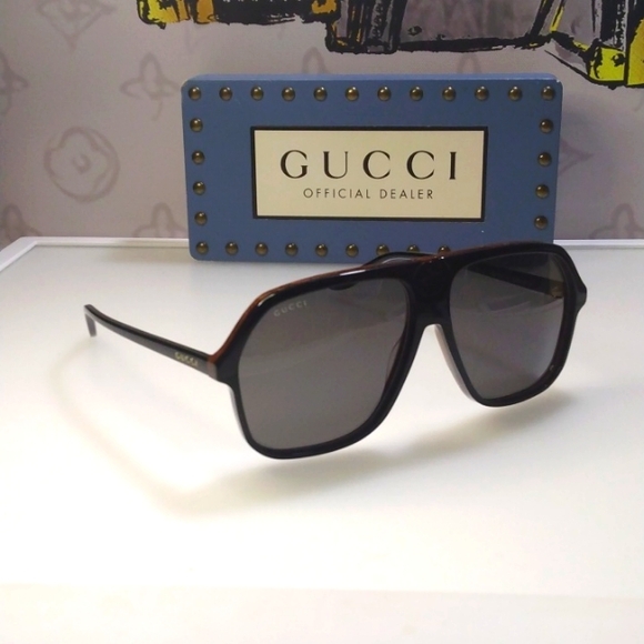 Model: GG0734s 001' Authentic Gucci unisex’s Oversized Sunglasses - Picture 3 of 9